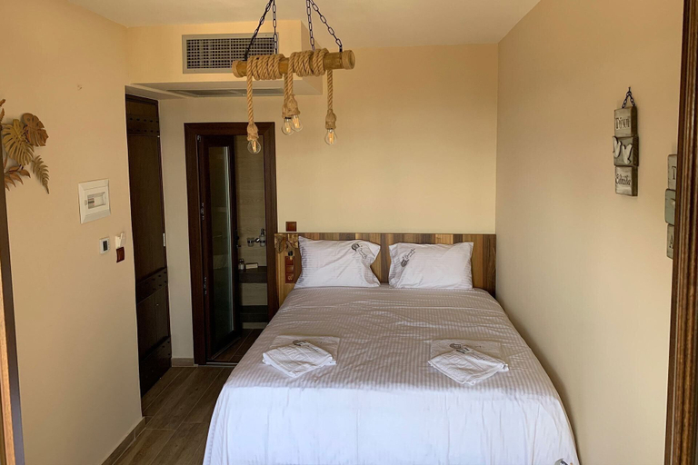 Bedroom 3, Oniropetra, Thessaly
