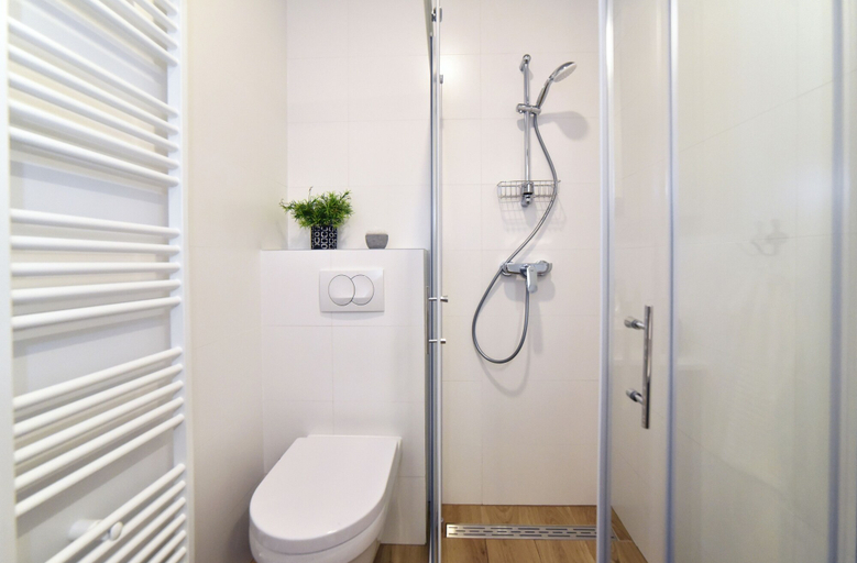 Bathroom 3, Imperial Apartments, Zagreb