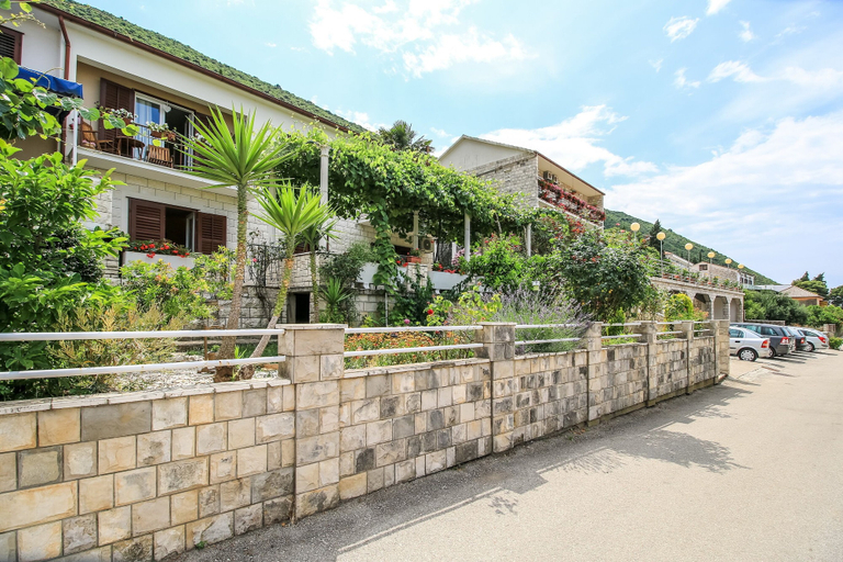 Exterior & Views, Apartments Ivana, Trpanj