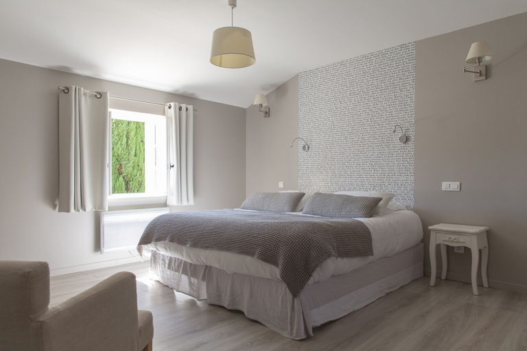 Bedroom 3, Le Mas des Alexandrins, Gard