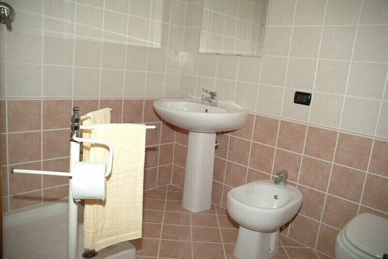 Bathroom 4, B&B Umbria Verde, Perugia
