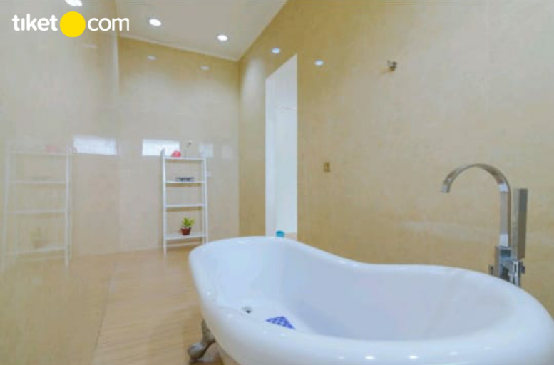 The "V" Private Pool Villa at Sentul City, Bogor