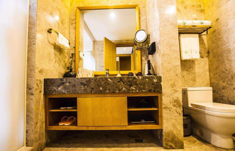 Bathroom, Slender West Lake Hot Spring Resort, Yangzhou