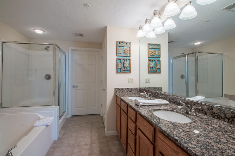 Bathroom 4, Legacy II 202, Harrison