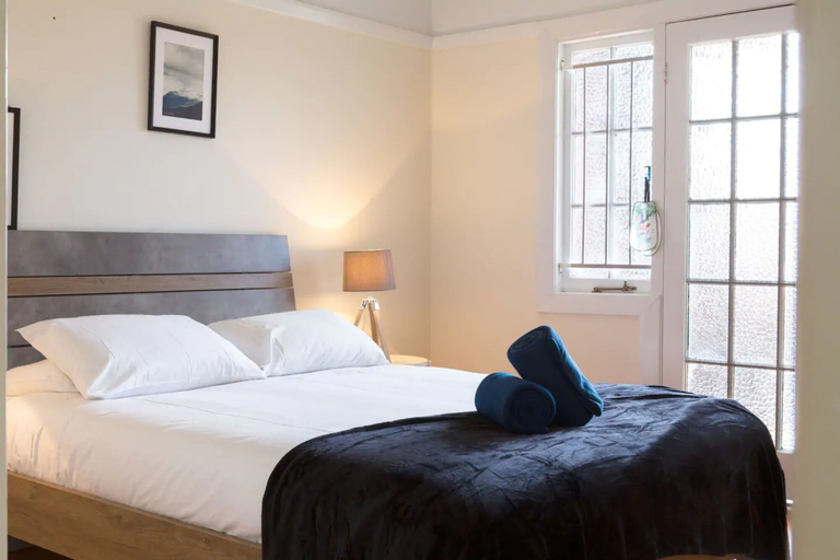 Bedroom 3, 2 Bedroom Gorgeous Art Deco Classic Near CBD, New Farm