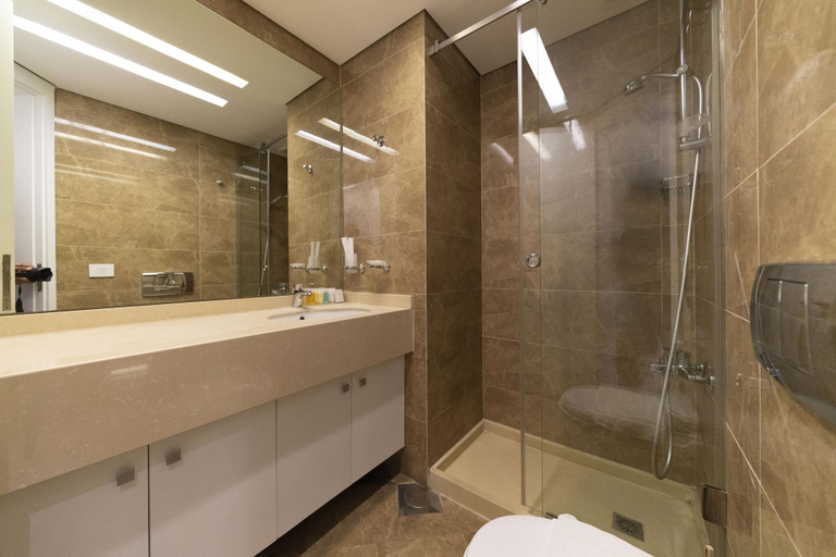 Bathroom 4, Loft 29 Residence, Beirut
