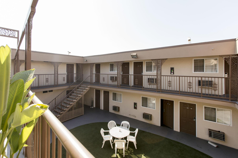 Exterior & Views 4, The Beverly House by AGA - Beverly Hills, Los Angeles