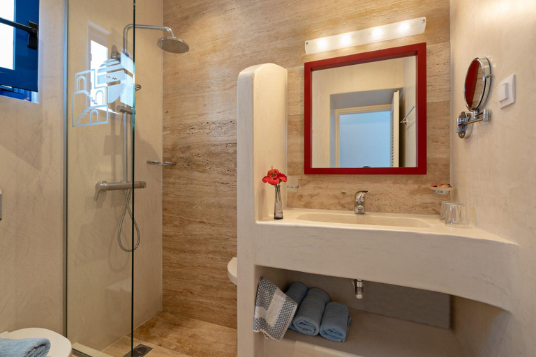 Bathroom 4, Plakias Bay, Crete