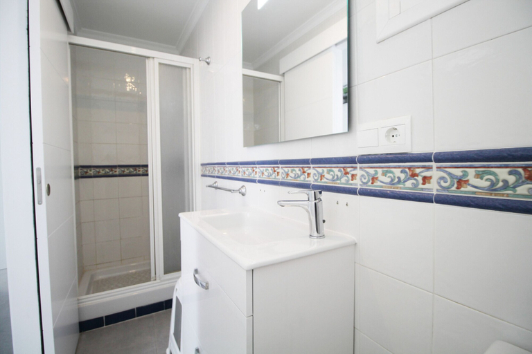 Bathroom 3, 1020 Apartment Edf. Paco, Málaga