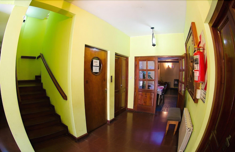 Public Area 3, Hostal Casa Del Peregrino, Capital