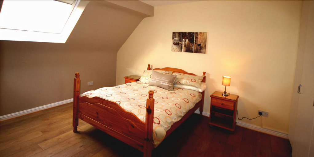 Bedroom 4, Clifden Station House