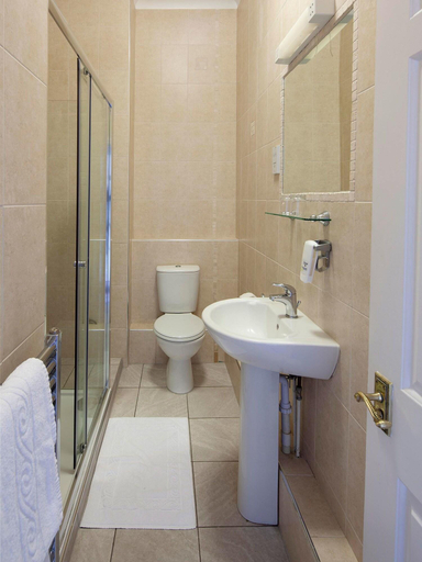Bathroom 4, Elfordleigh Hotel Golf and Leisure Club, Devon