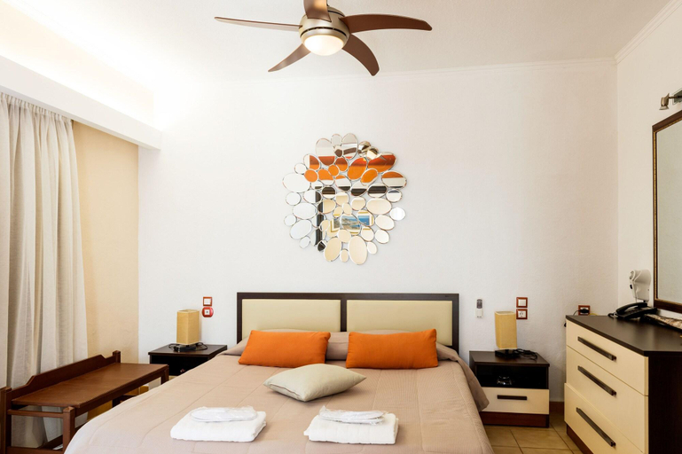 Bedroom 4, Terinikos, South Aegean