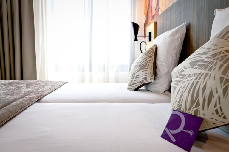 Bedroom 24