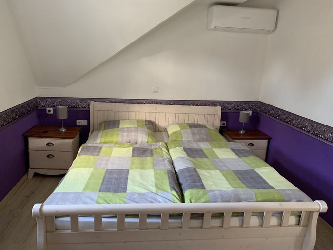 Bedroom 4, Ferienwohnung Siebenlehn Am Romanus Bad, Mittelsachsen