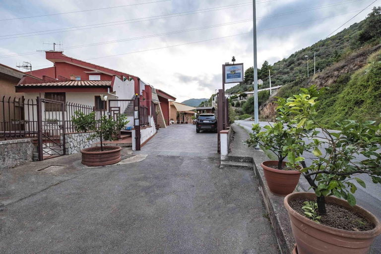 Exterior & Views 2, Casa Rossa, Palermo