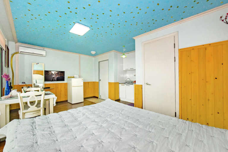 Bedroom 3, Nearby Cloud Pension, Gapyeong