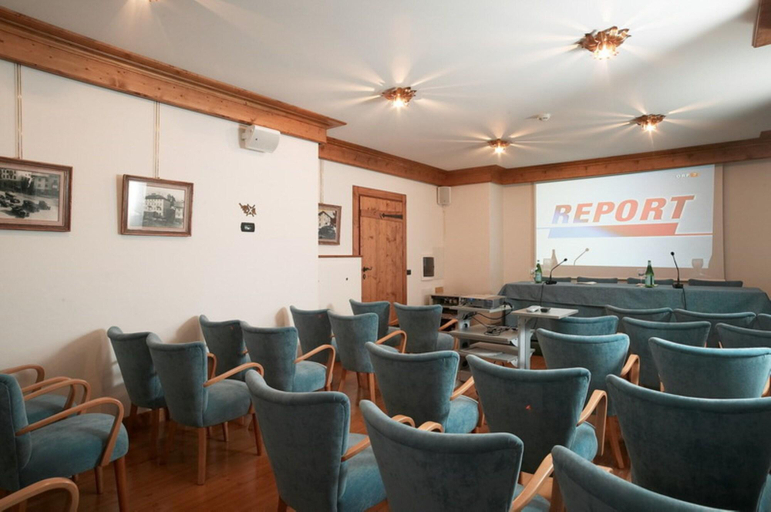 Public Area 3, Hotel Cortina, Belluno