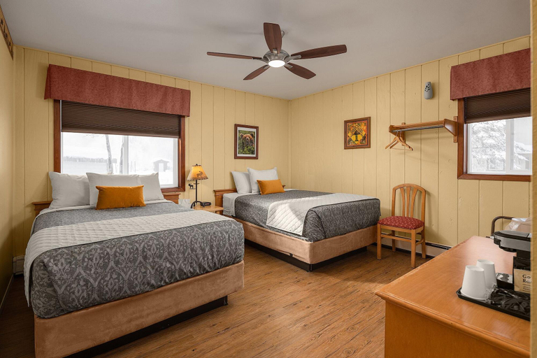 Bedroom 3, Chena Hot Springs Resort, Fairbanks North Star