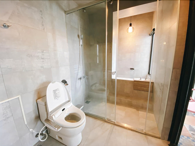 Bathroom 3, Sunny Corner B&B, Hualien