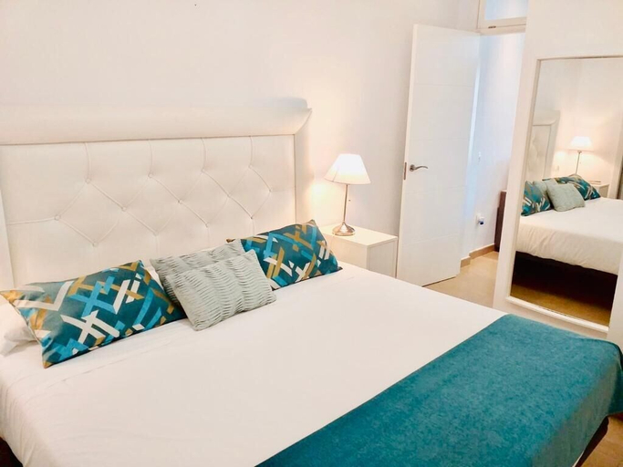 Bedroom 4, Cubo's La Carolina Park Marbella Apartment, Málaga