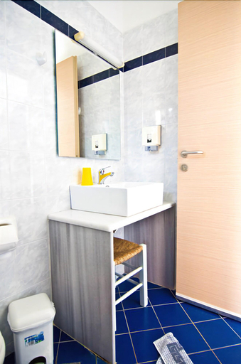 Bathroom 3, Sergiani Apartments, Crete