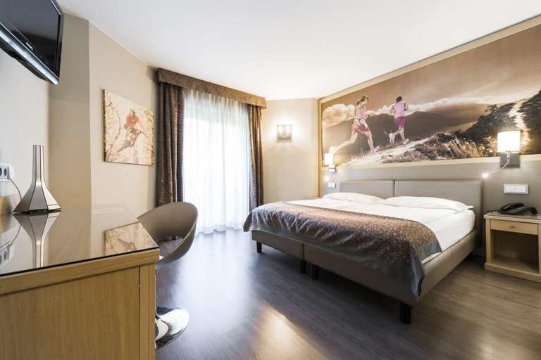 Bedroom 4, Flora, Trento
