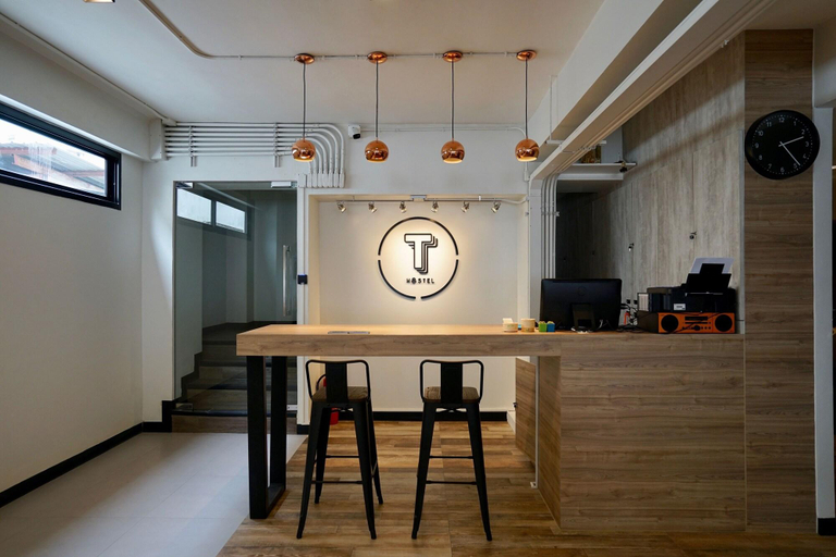 Public Area 4, T Hostel at Victory Monument, Phaya Thai