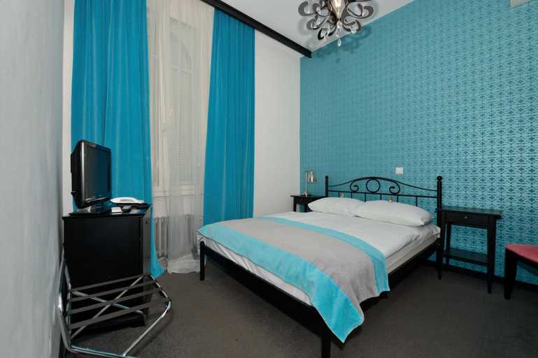 Bedroom 3, Villa Preseren, Bled