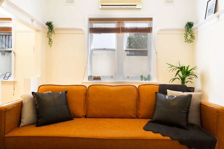 Public Area, 2 Bedroom Gorgeous Art Deco Classic Near CBD, New Farm