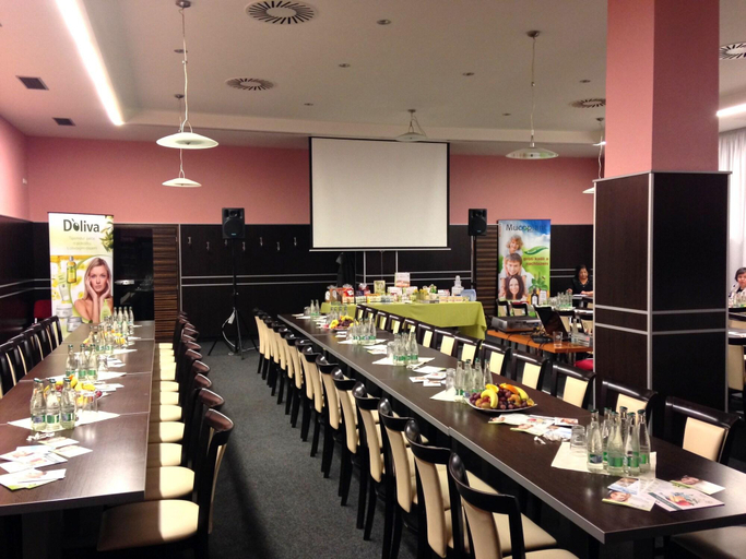 Food & Drinks 5, BEST WESTERN Hotel Grand, Uherské Hradiště