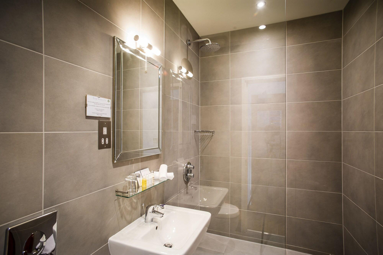 Bathroom 4, The Varsity Hotel & Spa, Cambridgeshire