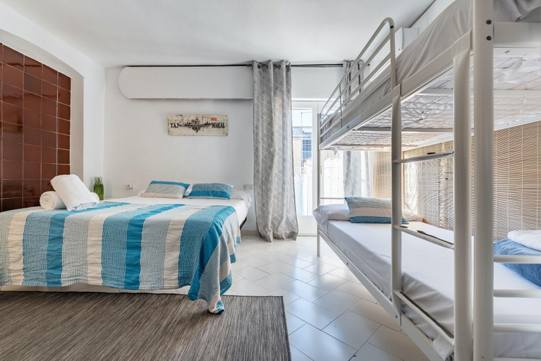 Bedroom 3, Forum Tarragona, Tarragona