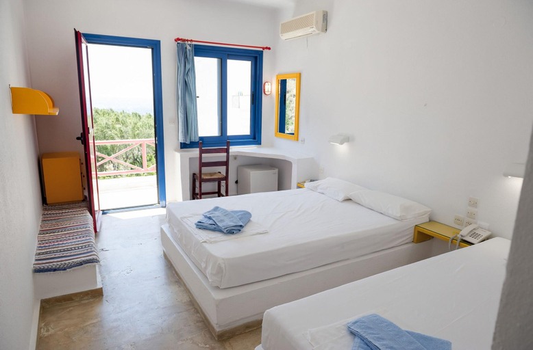 Bathroom 4, Plakias Bay, Crete