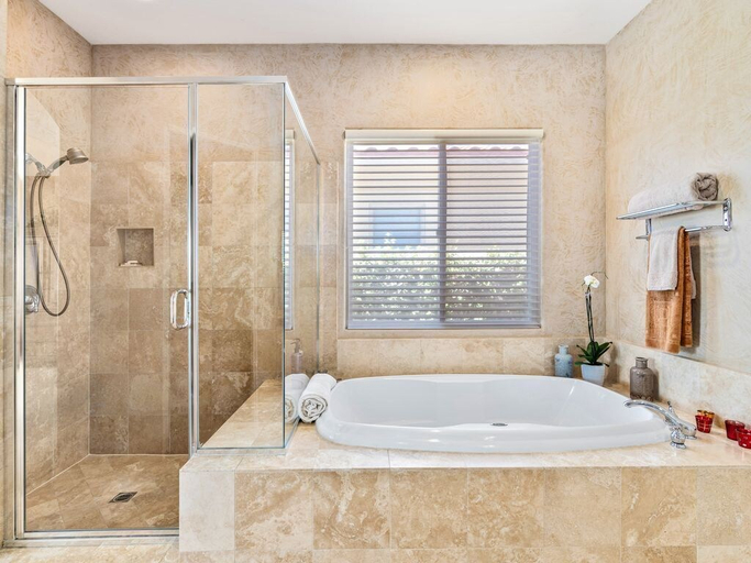 Bathroom 4, 4BR PGA West Pool Home by ELVR - 80705, Riverside