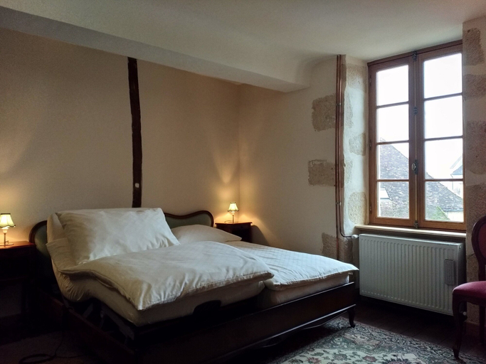 Bedroom 2, Chez Casimir, Nièvre