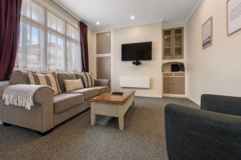 Public Area 2, Tower Lodge Motel, Invercargill