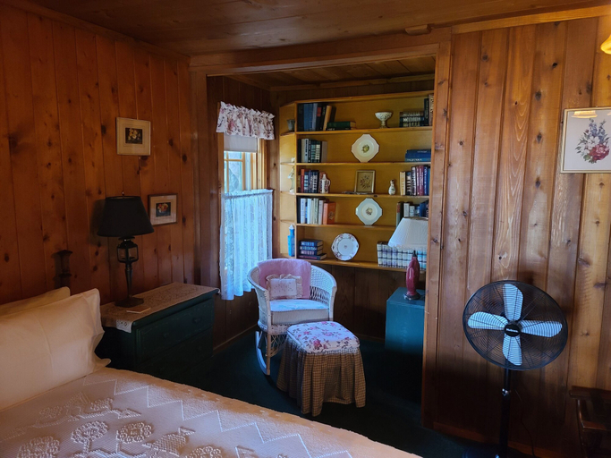 Others 5, The Historic Northern Hotel, Bonner