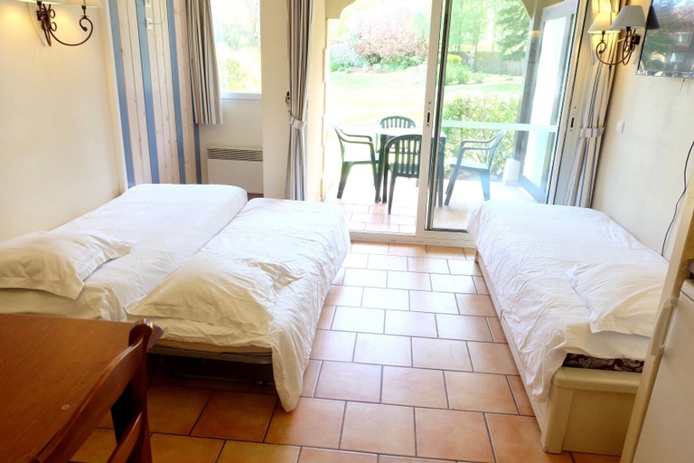 Bedroom 4, La Company des Concierges - Appart du Golf, Calvados