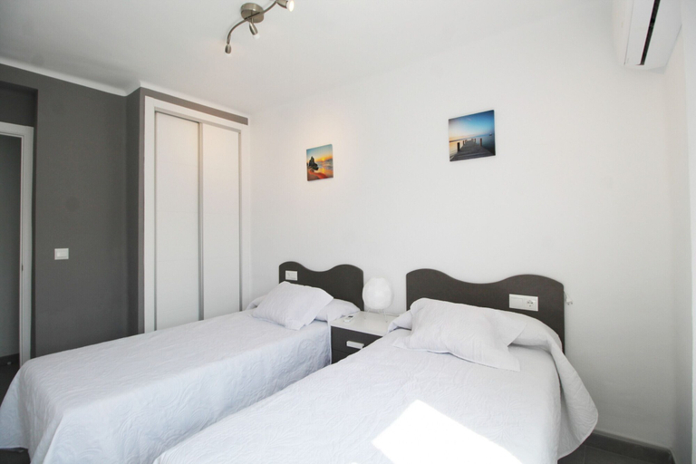 Bedroom 2, 1020 Apartment Edf. Paco, Málaga