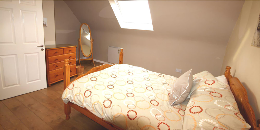 Bedroom 2, Clifden Station House