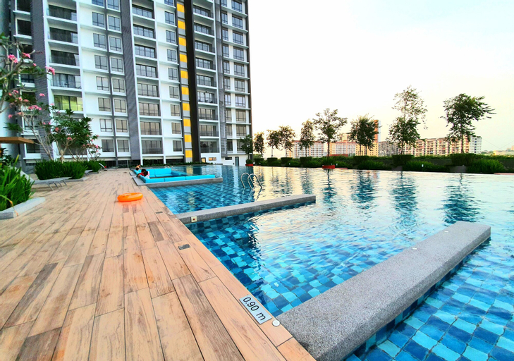 Luminari Premium Suite x Merville @Butterworth, Seberang Perai Utara