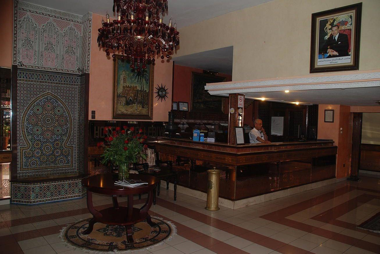 Others 5, Belle Rive, Casablanca