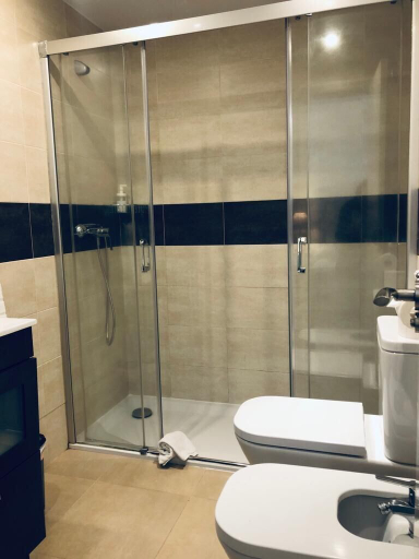 Bathroom, Cubo's La Carolina Park Marbella Apartment, Málaga