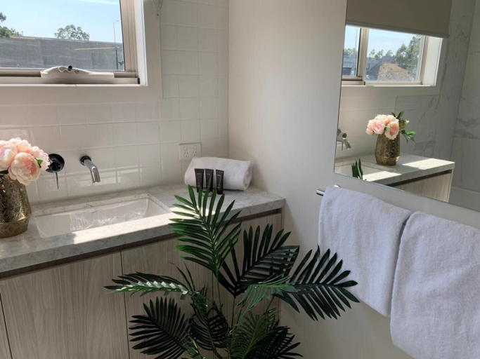 Bathroom 2, Delicate Bundoora townhouse 10, Banyule - North