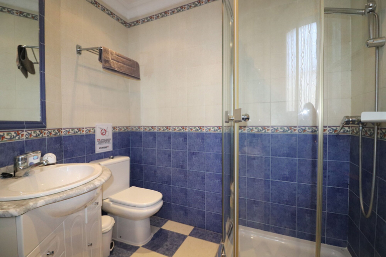 Bathroom, 1107 Villa Salares, Málaga