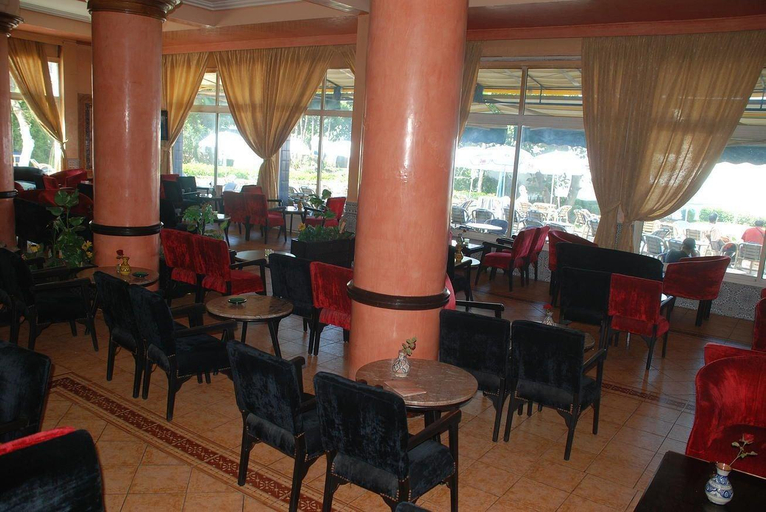 Food & Drinks 3, Belle Rive, Casablanca