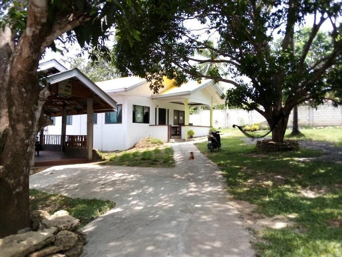 Balai Mariacaria Pension House, Guindulman