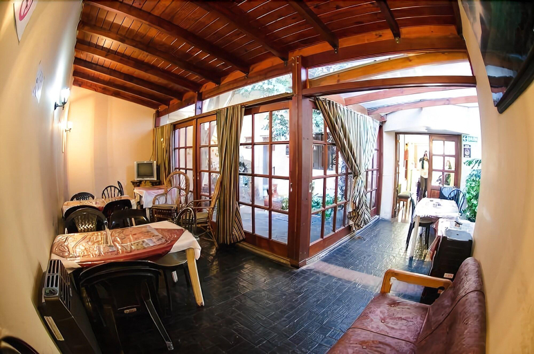 Public Area 3, Hostal Casa Del Peregrino, Capital