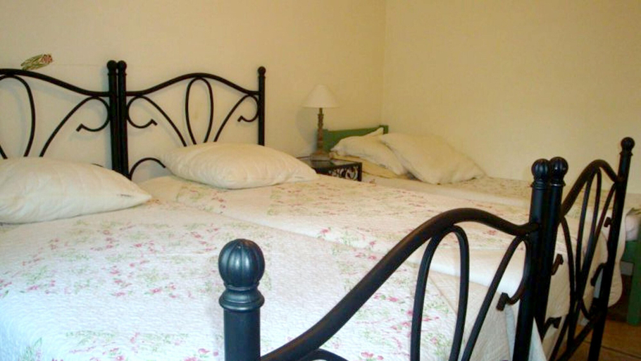 Bedroom 3, Charmante villa a Dauphin avec piscine privee et jardin, Alpes-de-Haute-Provence